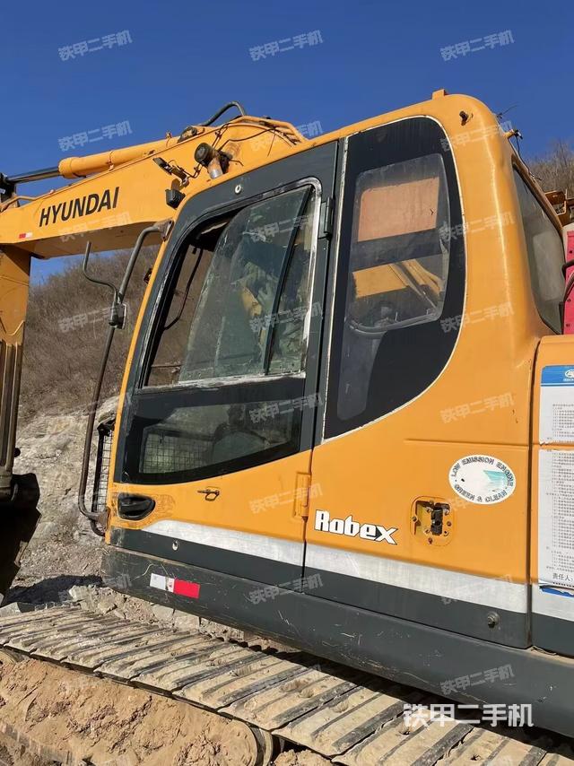 驾驶室整体（整机外观）