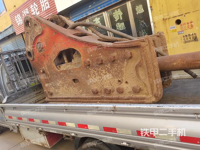 整机左侧（设备外观及核心部件）