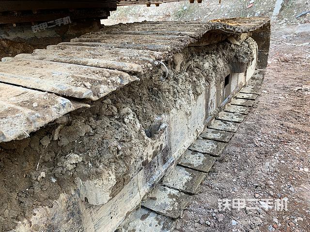 单侧履带整体（整机外观）