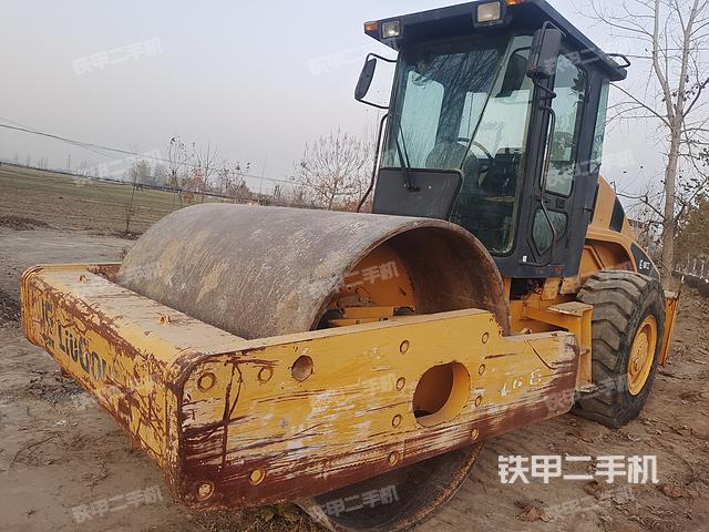 柳工CLG622壓路機