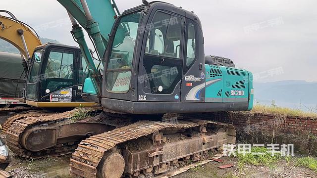 驾驶室整体（整机外观）