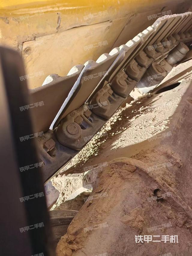 单侧履带整体（整机外观）