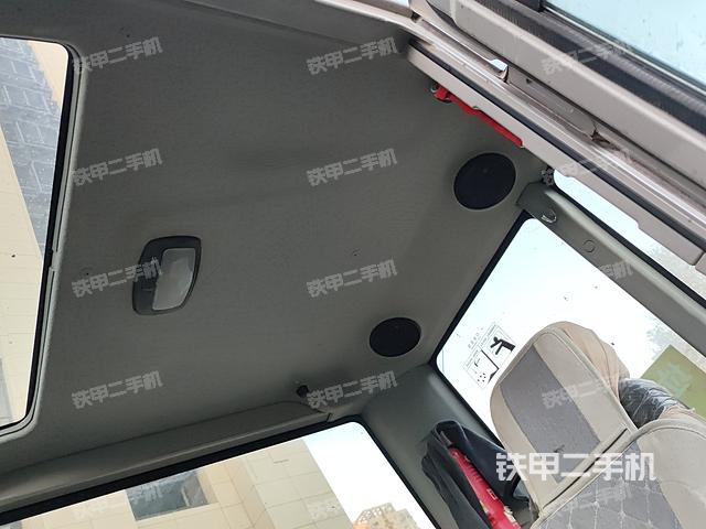 驾驶室顶部（整机外观）