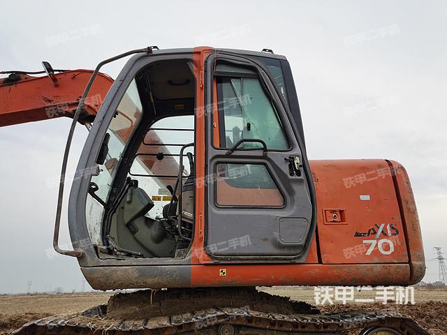 驾驶室整体（整机外观）