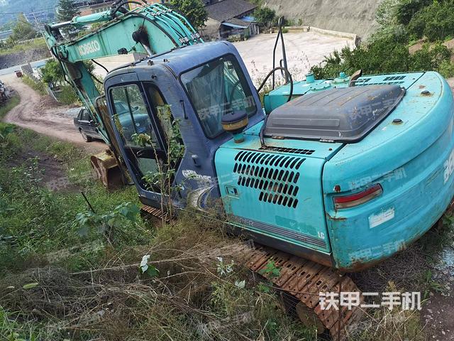 驾驶室整体（整机外观）