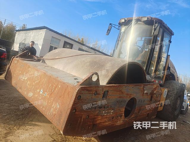 洛陽路通LT220壓路機(jī)