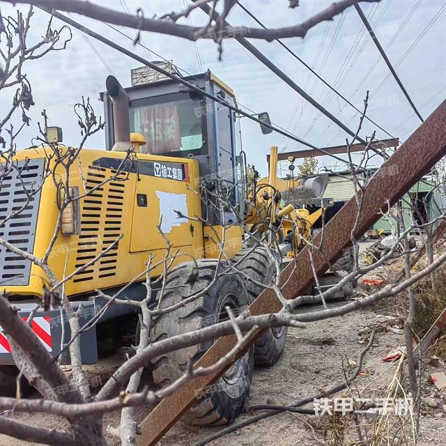 整机右后45°（设备外观及核心部件）