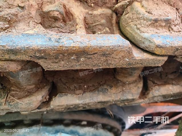 单侧履带整体（整机外观）