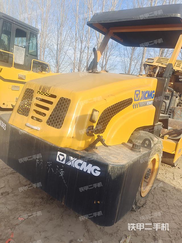 整机右后45°（设备外观及核心部件）