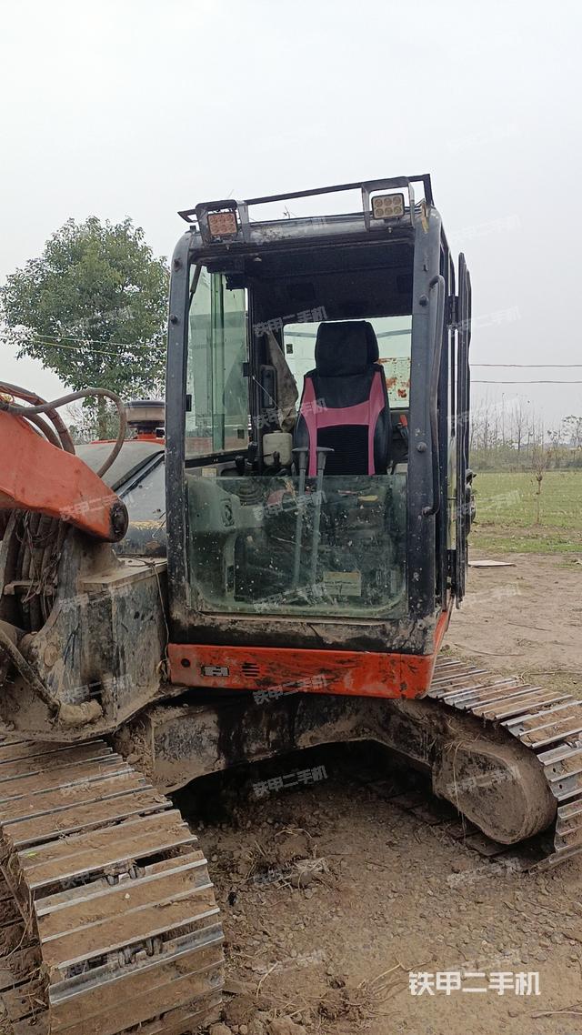 驾驶室整体（整机外观）