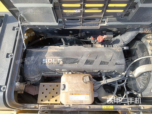 发动机整体俯视（整机外观）