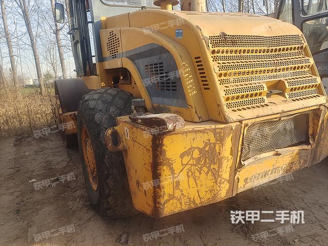 整机左侧（设备外观及核心部件）