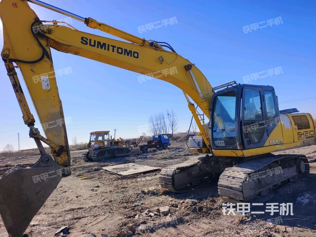 住友SH210-5挖掘机