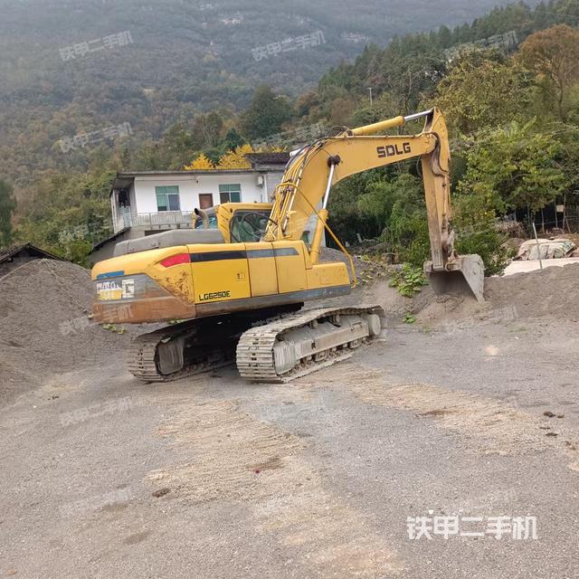 整机右后45°（整机外观）