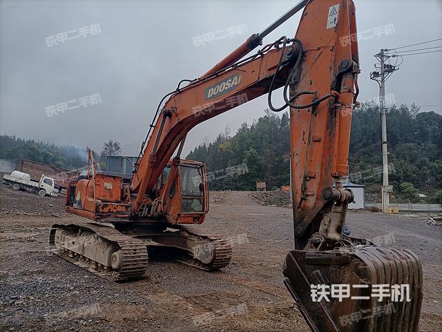 斗山DH300LC-7挖掘機