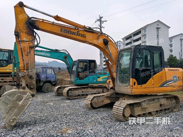龙工LG6150挖掘机