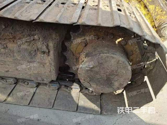 回转马达和主控阀（整机外观）