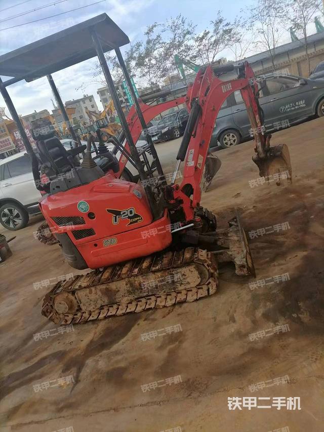 驾驶室整体（整机外观）