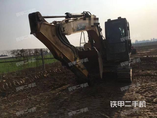 驾驶室整体（整机外观）