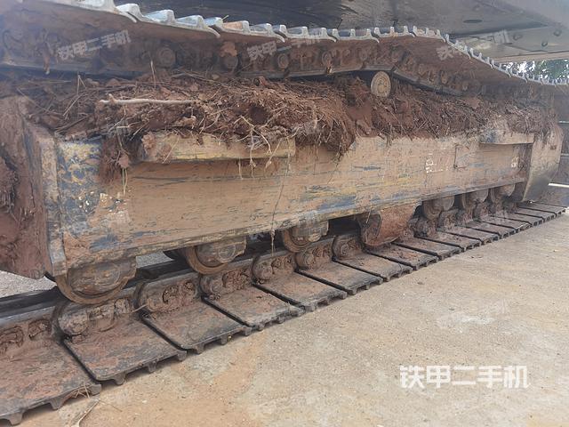 单侧履带整体（整机外观）