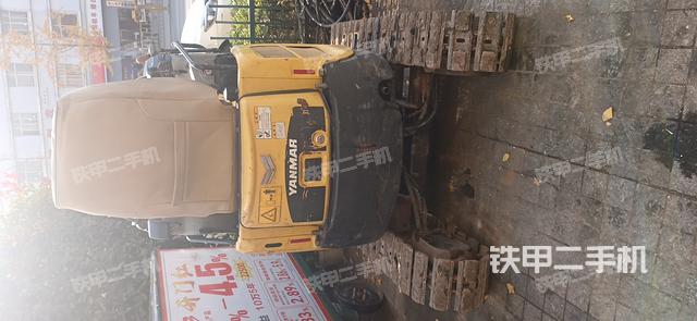 驾驶室整体（整机外观）