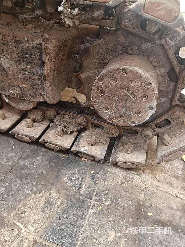 单侧履带整体（整机外观）