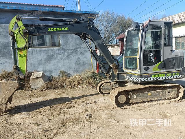 中聯(lián)重科ZE55E-10挖掘機(jī)