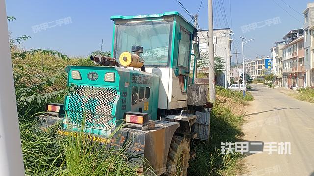 整机右后45°（设备外观及核心部件）