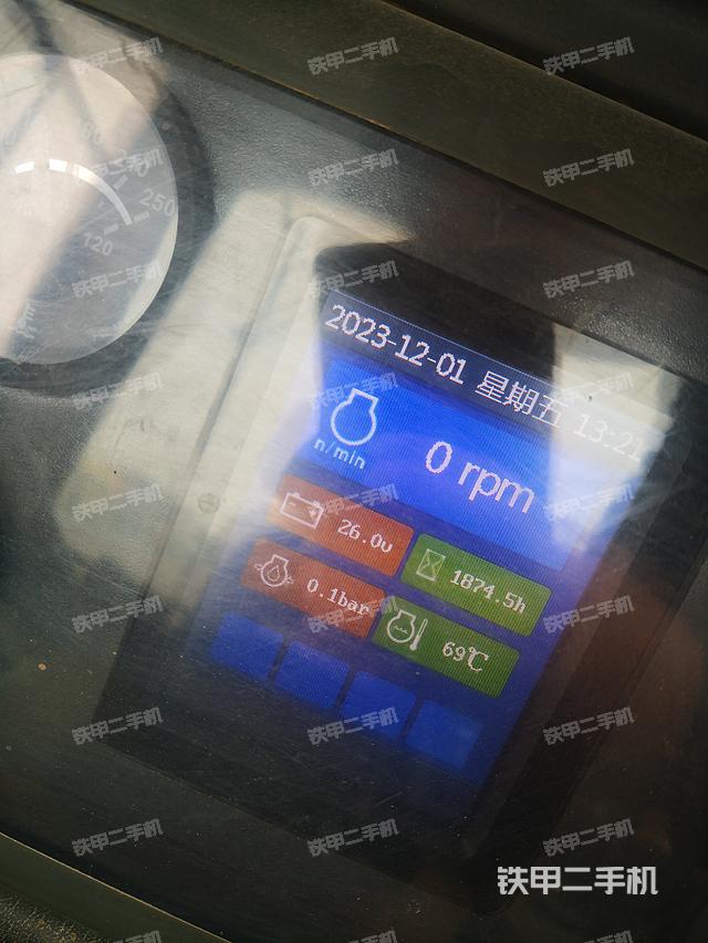 驾驶室操作台（设备外观及核心部件）