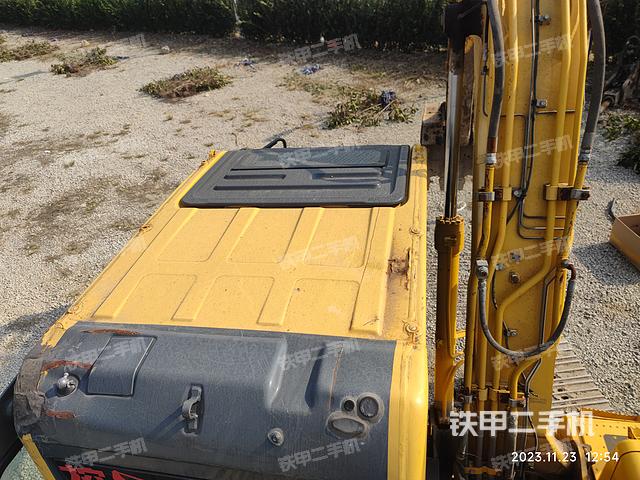 驾驶室顶部（整机外观）