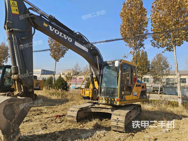 沃尔沃EC120D挖掘机
