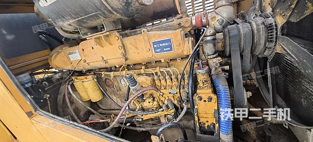 发动机左侧（整机外观及大件）