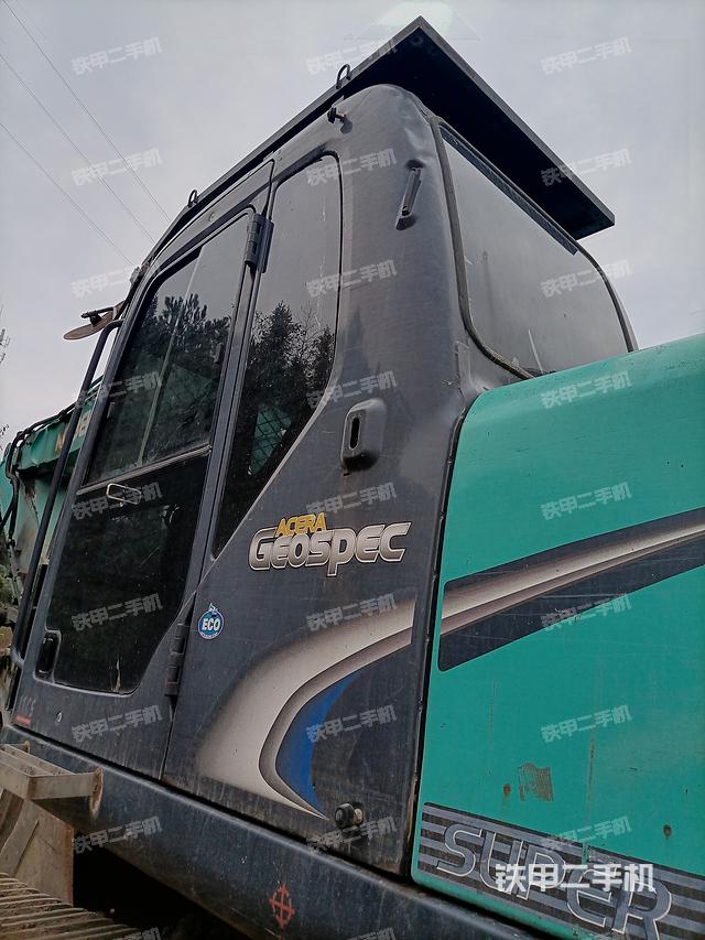 驾驶室整体（整机外观）