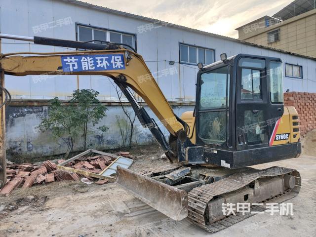 三一重工SY60C挖掘机