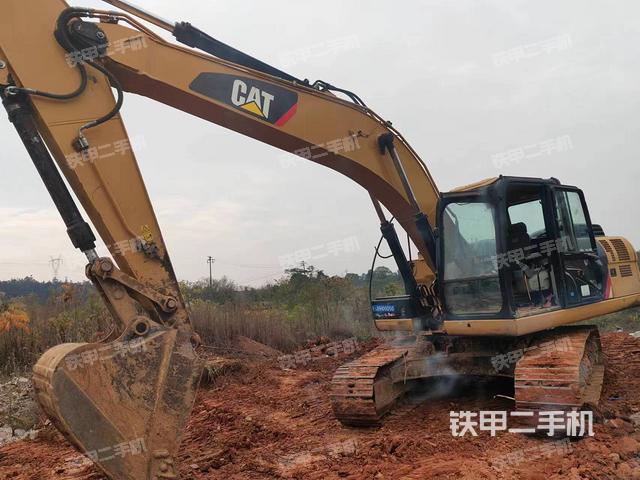 卡特彼勒320D2GC挖掘机