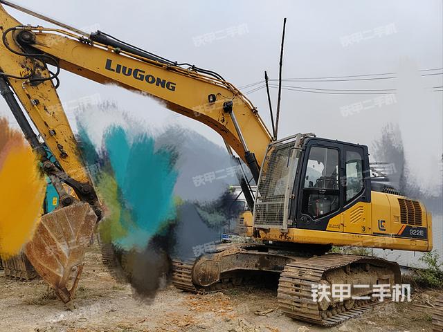 柳工CLG922E挖掘機(jī)