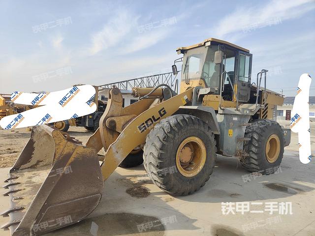 山东临工LG953装载机