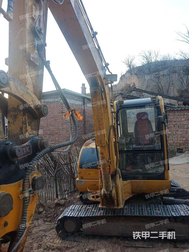 驾驶室整体（整机外观）