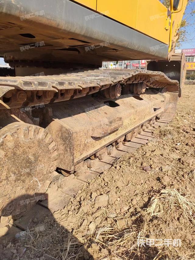 单侧履带整体（整机外观）