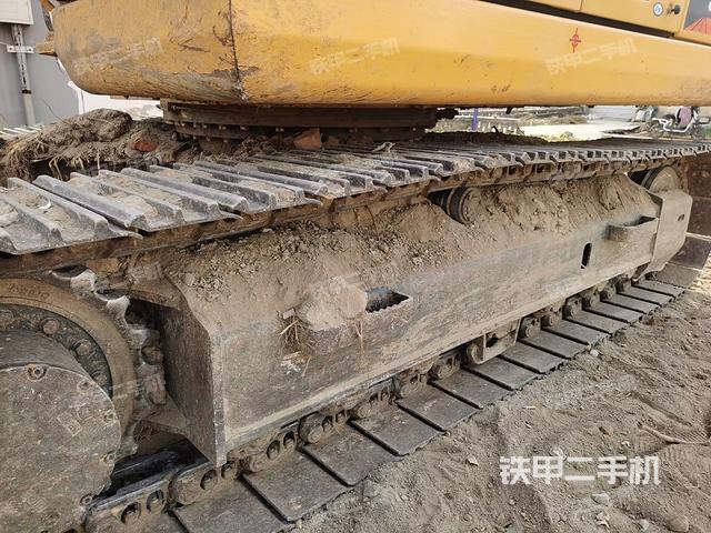 单侧履带整体（整机外观）