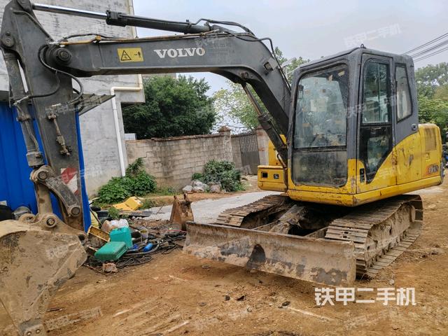 雷沃重工FR80H挖掘机