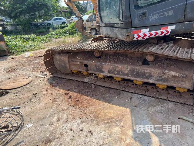 单侧履带整体（整机外观）