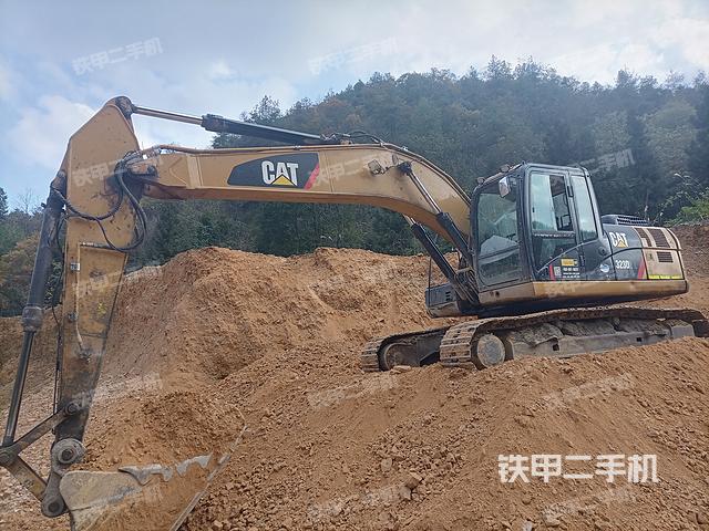 卡特彼勒323D2L挖掘機