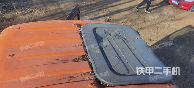 驾驶室顶部（整机外观）