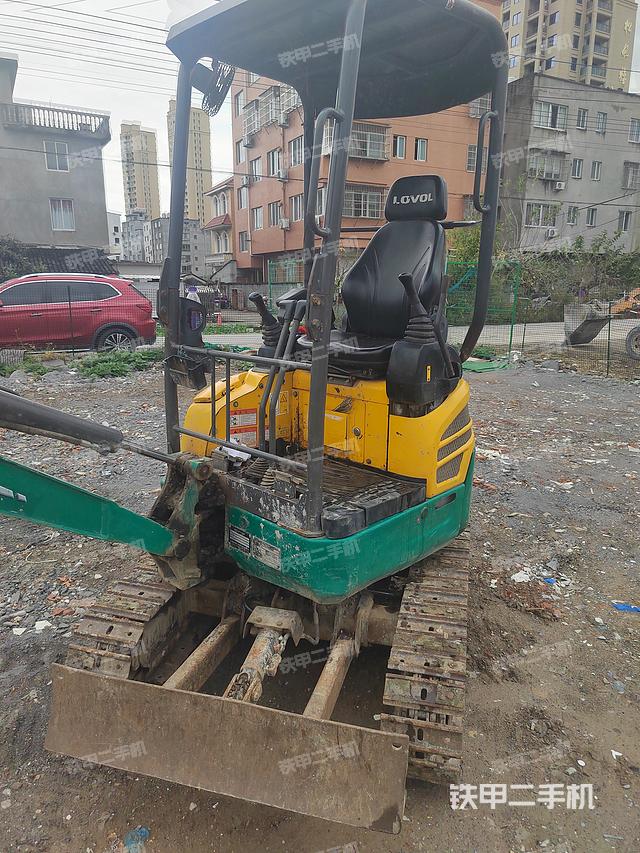 驾驶室整体（整机外观）