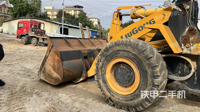 工作装置整体（整机外观及大件）