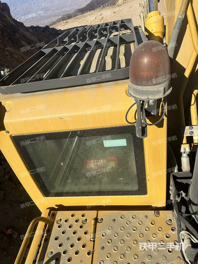 驾驶室顶部俯视（上车部件）