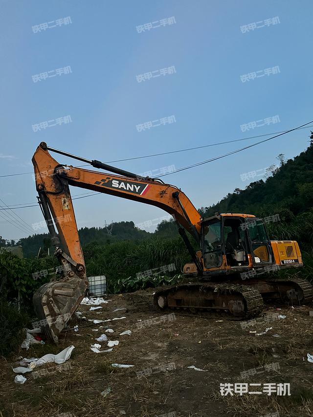 三一重工SY215C挖掘機