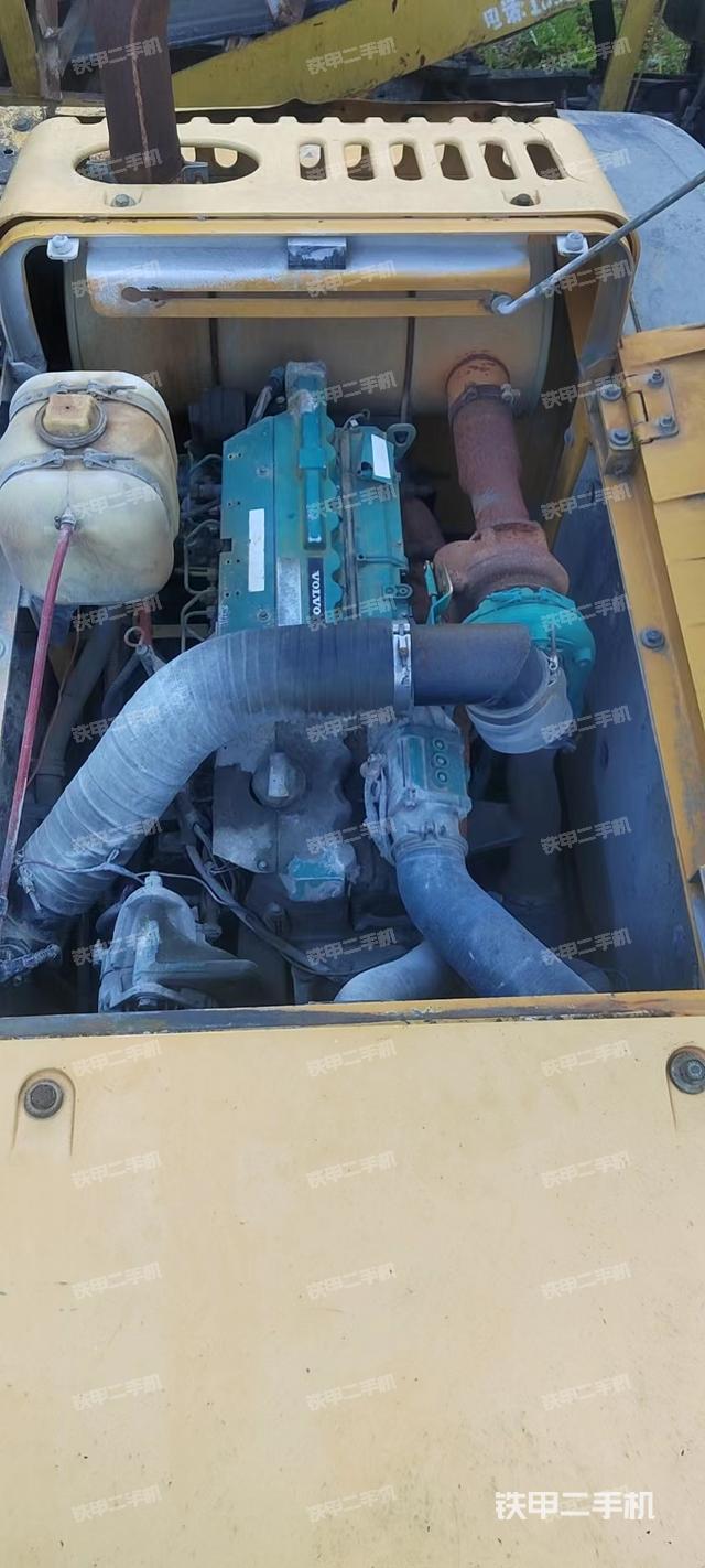 发动机整体俯视（整机外观）