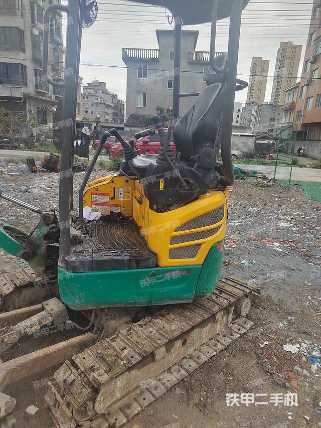 单侧履带整体（整机外观）